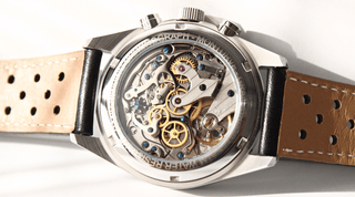 orologio-uomo-meccanico-carica-manuale